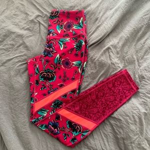 Old Navy Pink Floral Leggings / Athletic Wear